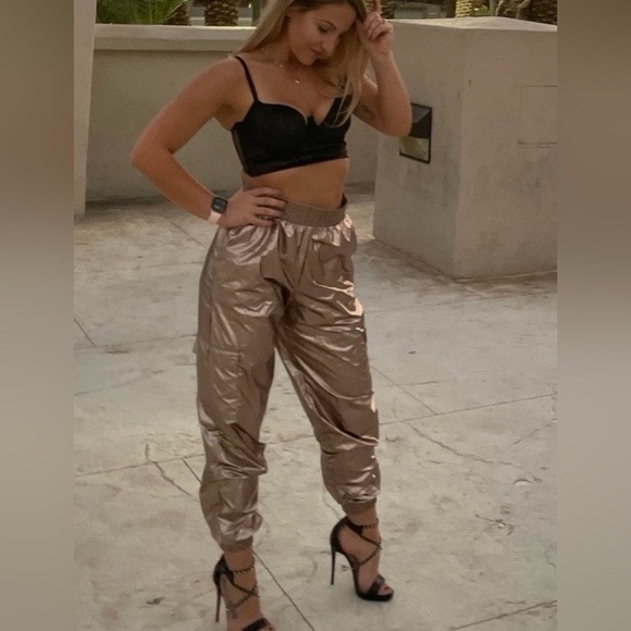 Victoria'S Secret Sport NWT! Bronze Metallic Cargo Jogger Pants Size L - Picture 1 of 15